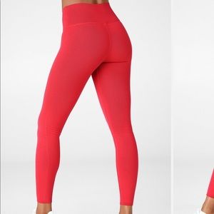 Fabletics Leggings Hot Pink Size: M